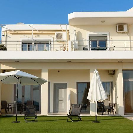 Coral Sea Apartment Kokkinos Pyrgos Eksteriør bilde