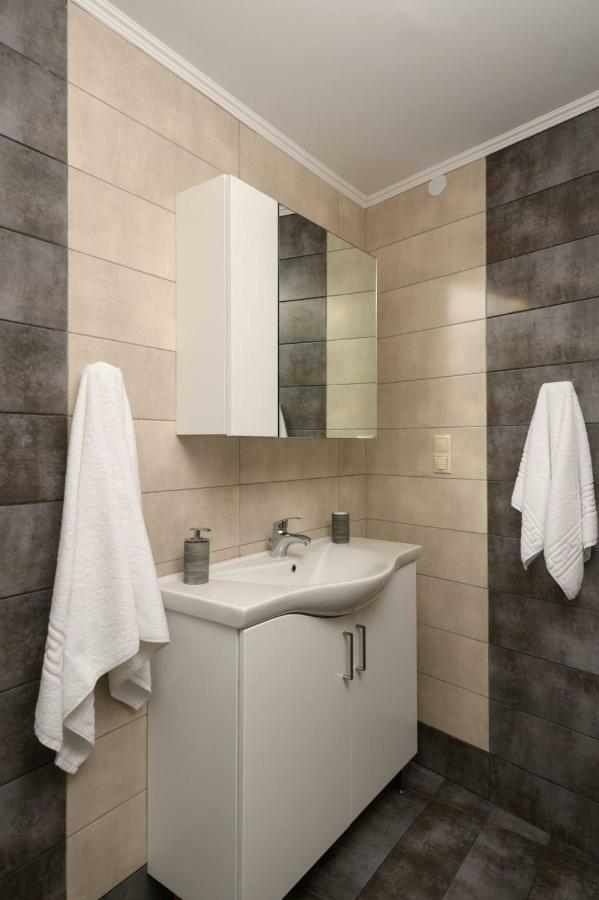 Coral Sea Apartment Kokkinos Pyrgos Eksteriør bilde