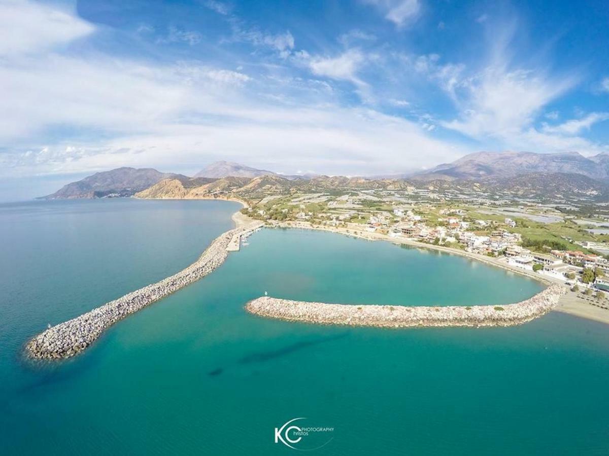 Coral Sea Apartment Kokkinos Pyrgos Eksteriør bilde