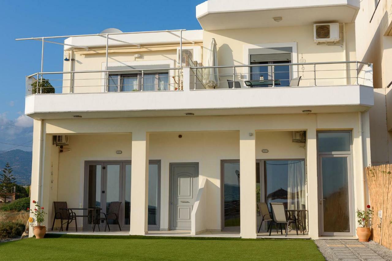 Coral Sea Apartment Kokkinos Pyrgos Eksteriør bilde